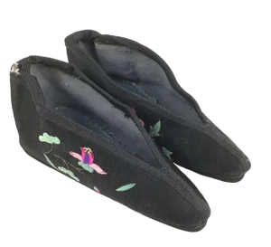 Antique Silk Chinese Bounding Shoes