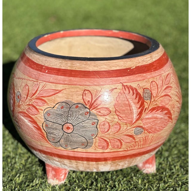 Vintage Tonalá Pottery Footed Planter – Hand-Painted Floral Design For Sale - Image 9 of 12
