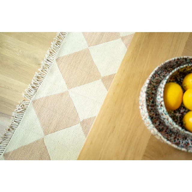 Champagne Blush and Natural White Diamond Checker Zanafi Moroccan Wool Rug - 4x6' For Sale - Image 10 of 13