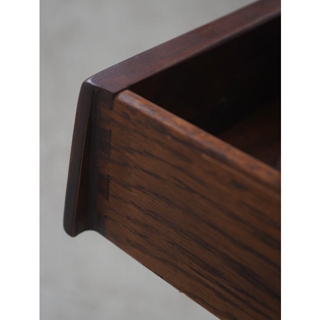 Traditional Bob Timberlake Cherry Oval Tavern Side Table For Sale - Image 3 of 16