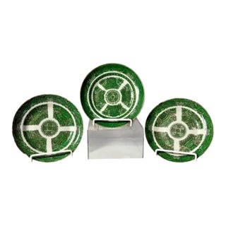 Chinese Export "Green Fitzhugh" Porcelain Plates, Set of Three For Sale