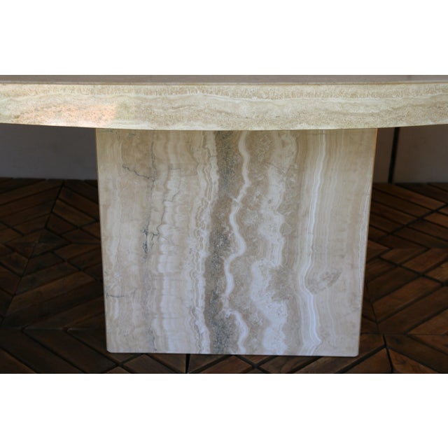 1980s Mid-Century Italian Postmodern Beige Travertine Dining Table by Stone International For Sale - Image 15 of 18