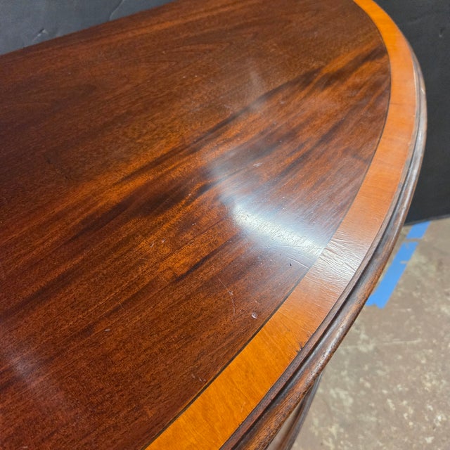 Early 20th Century Bowfront Mahogany Satin Banded Sheraton Style Sideboard For Sale - Image 17 of 17