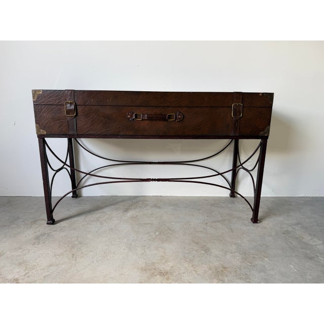 1980s Vintage Ralph Lauren Style Leather Suitcase Console Table With Brass Accents & Metal Base For Sale - Image 14 of 17