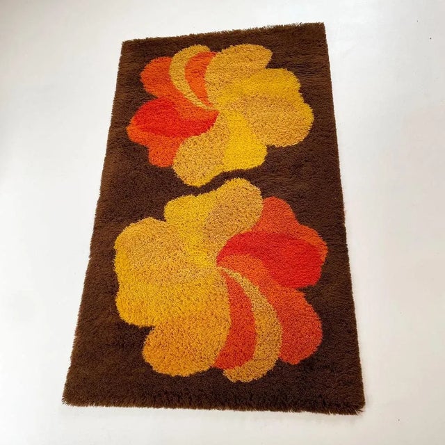 Vintage Modernist German High Pile Rug in the style of Panton, 1970s For Sale - Image 3 of 14
