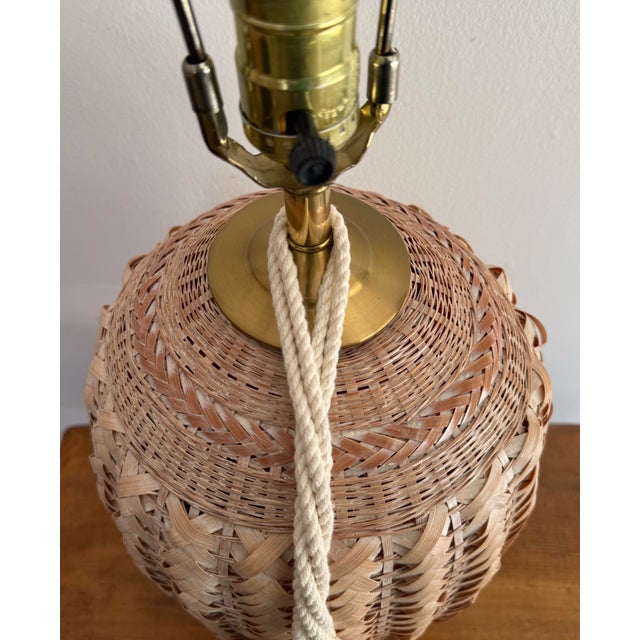 1980s 1980s Coastal Wicker Basket Lamp With Tassel For Sale - Image 5 of 9