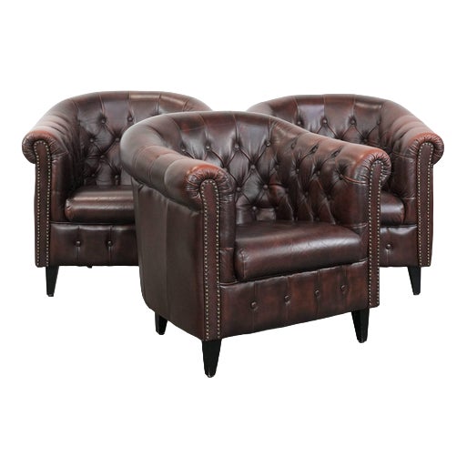 Chesterfield Club Chairs in Cowhide Leather, Set of 3 For Sale