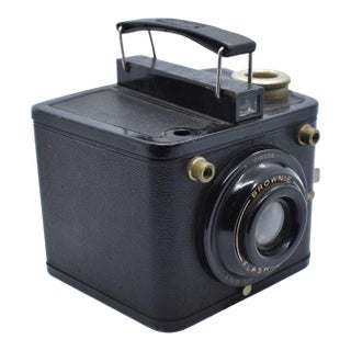 1940's Kodak Flash Six-20 Brownie Box Camera For Sale