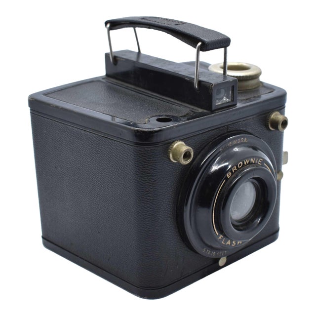 1940's Kodak Flash Six-20 Brownie Box Camera For Sale