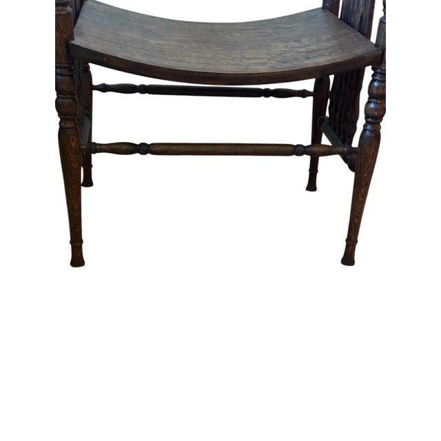 19th Century American Oak Bench With Bobbin Turned Sides and Shaped Seat. For Sale In Dallas - Image 6 of 8