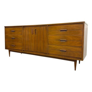 Vintage Mid Century Modern Walnut 9-Drawer Triple Dresser Dovetailed Drawers For Sale