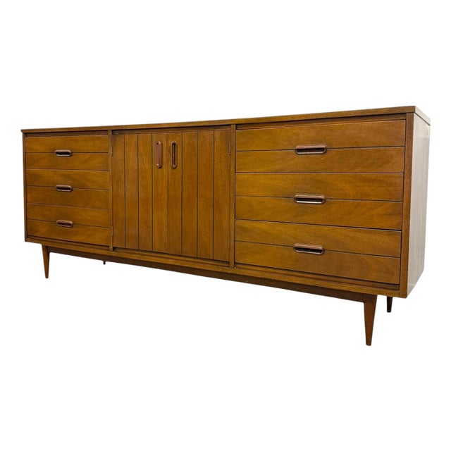 Vintage Mid Century Modern Walnut 9-Drawer Triple Dresser Dovetailed Drawers For Sale