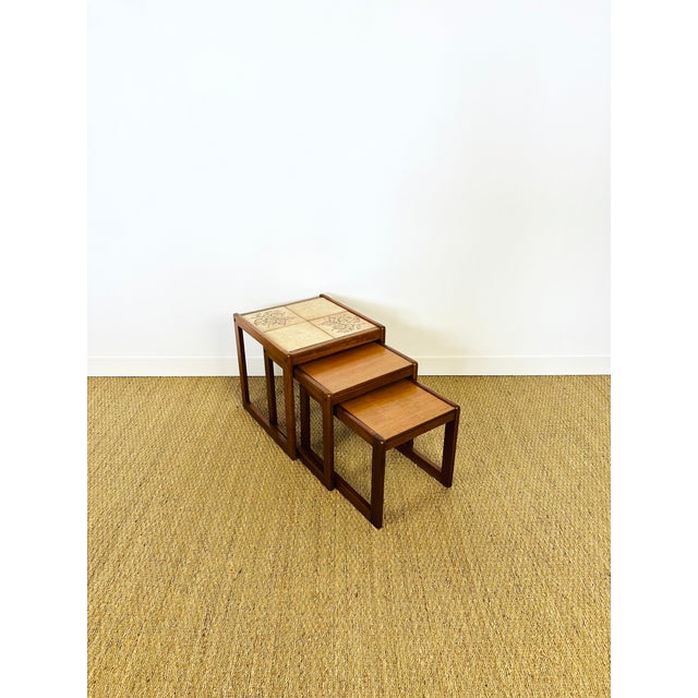 Vintage Nesting Table in Teak and Ceramic, 1960s, Set of 3 For Sale - Image 3 of 13