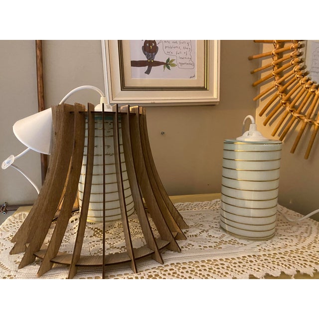 Mid-Century Modern 1990s Sculptural Wooden Pendant Light With Gold-Striped Glass Shade – Organic Modern Design For Sale - Image 3 of 9