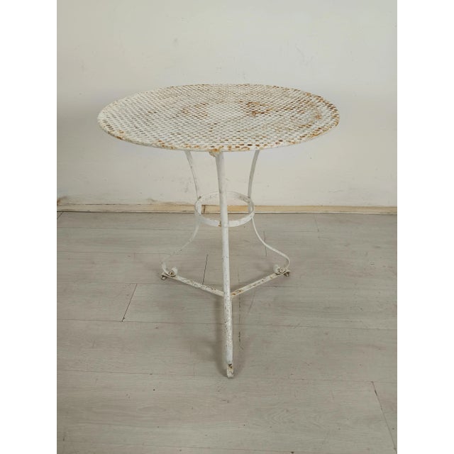 Perforated Metal Garden Table, 1920s, in Good conditions. Designed 1920 to 1949