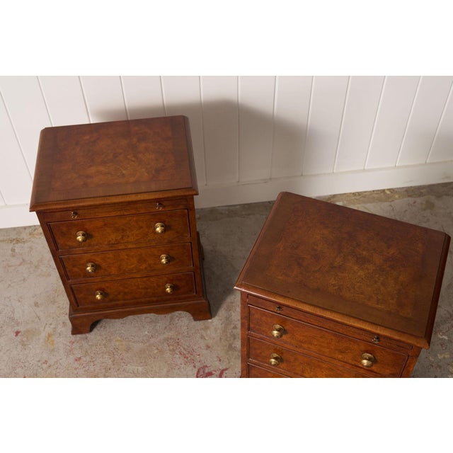 1940s Pair of Georgian Style Burl Bedside Chests For Sale - Image 5 of 13