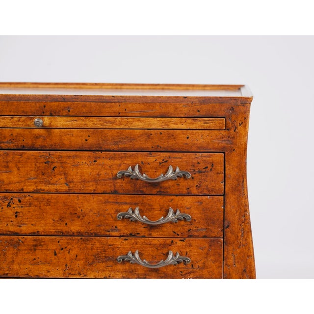 Late 20th Century French Provincial Three-Drawer Side Chest With Pull-Out Slide & Tray Top For Sale In Los Angeles - Image 6 of 9