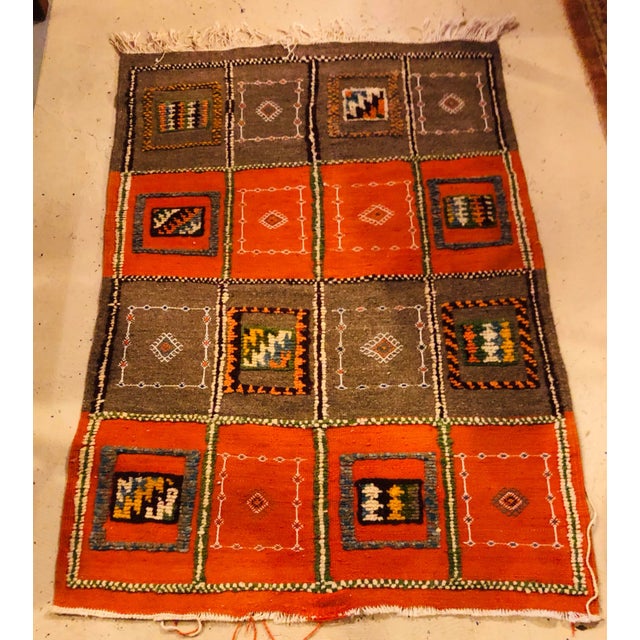 Berber Medium Rug Tribal Handwoven Wool 100% Organic Dye For Sale - Image 4 of 9