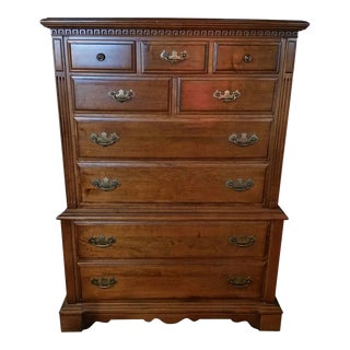Late 20th Century Kling Colonial Chest of Drawers For Sale