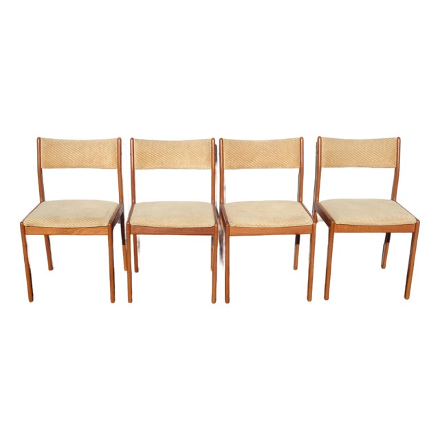 Set of Four Mid Century Modern D-Scan Style Dining Room Chairs For Sale