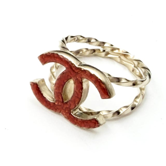 Contemporary Chanel Red CC Double Twisted Ring, Size 6.75 For Sale - Image 3 of 4
