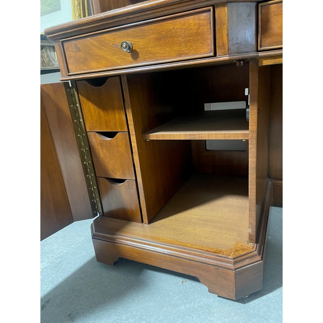 Brown Mahogany Office Credenza For Sale - Image 8 of 15