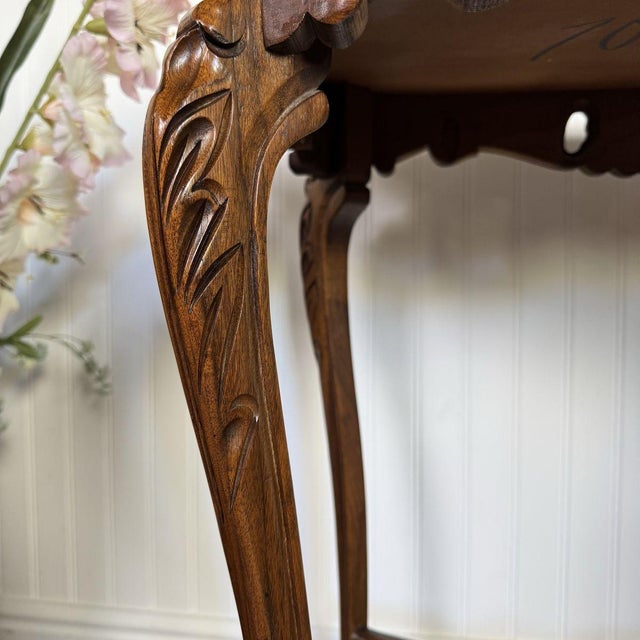 Mid 20th Century Walnut Hand-Carved French Provincial Side Table For Sale In Salt Lake City - Image 6 of 15