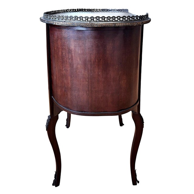 Early 20th Century Vintage French Louis XV-style Small Liquor Cabinet/Occasional Table For Sale - Image 5 of 12