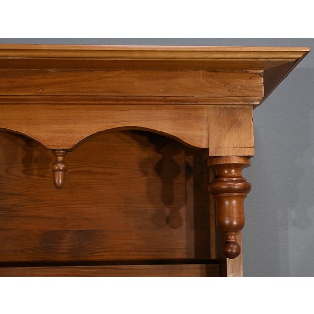 Wood Mid 19th Century Louis XV Buffet Dresser in Blond Cherry For Sale - Image 7 of 18