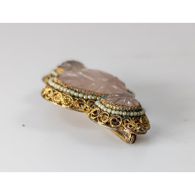 20th Century Chinese Gilt Silver Filigree Brooch Pin With Rose Quartz For Sale - Image 4 of 6
