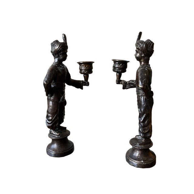 Billy Baldwin Vintage Maitland-Smith Attributed Bronze Turbaned Attendant Figural Candlesticks Manner of Tony Duquette – A Pair For Sale - Image 4 of 13
