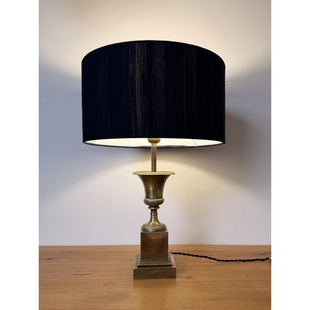 Gold Gilt Bronze Medici Vase Table Lamp from Maison Charles, France, 1960s For Sale - Image 8 of 10