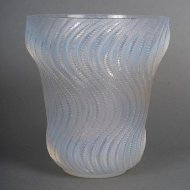 Ivory Actinia Vase in Opalescent Glass by René Lalique, 1934 For Sale - Image 8 of 10