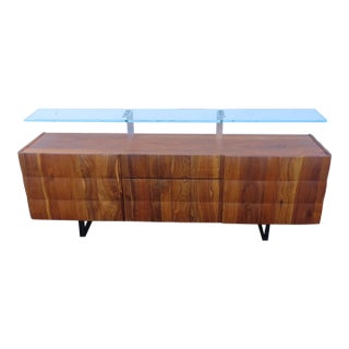 Mid Century Modern Long Glass Top Walnut Sideboard Credenza Dresser Buffet 6667 For Sale
