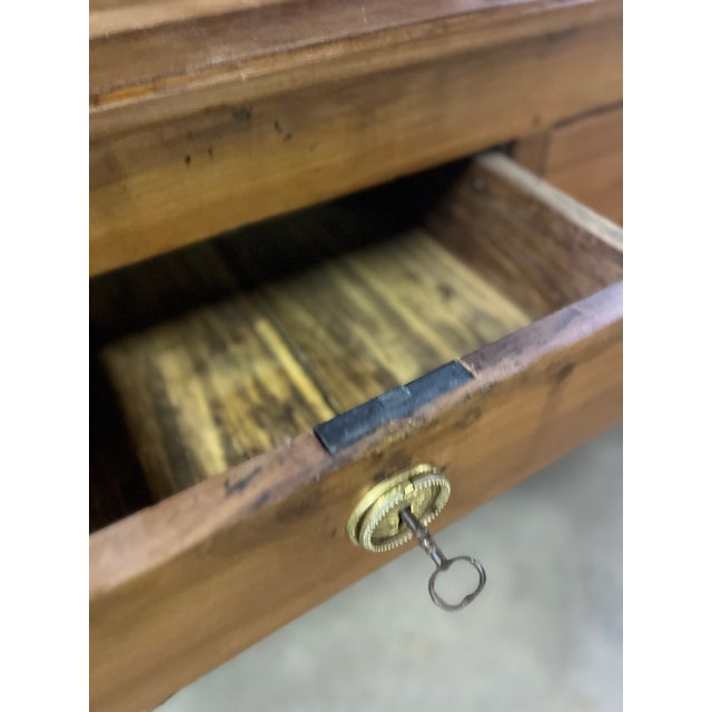 Louis XVI Commode in Natural Wood Late 18th Century For Sale In Phoenix - Image 6 of 8