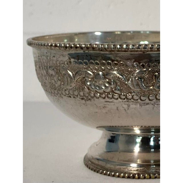 English Vintage Sterling Silver Anglo-Indian Repoussé Bowl - 5" Diameter - British Raj For Sale - Image 3 of 8