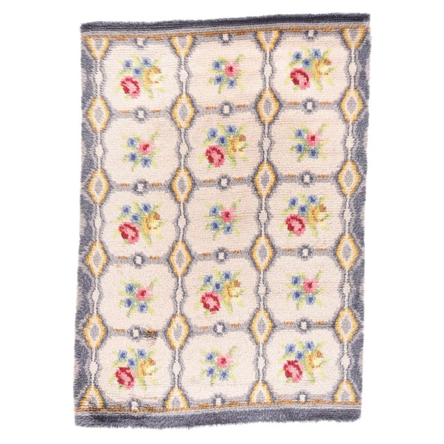 Vintage European Floral Garden Design Rug For Sale - Image 4 of 4