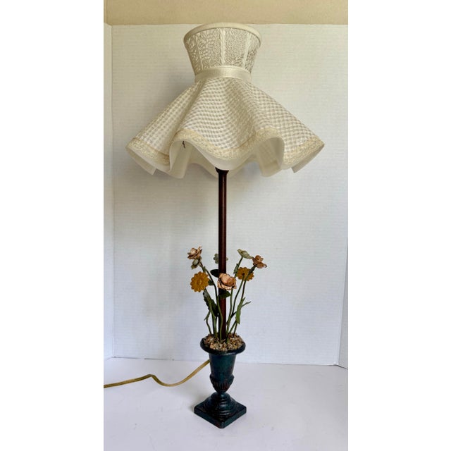 Vintage Tole Potted Floral Table Lamp With Urn Base & Ruffled Shade, 1970s For Sale In Los Angeles - Image 6 of 12