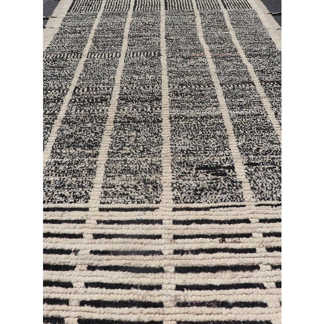 Modern Casual Hand Knotted Runner With Tribal Design in Black and White Colors For Sale - Image 4 of 11