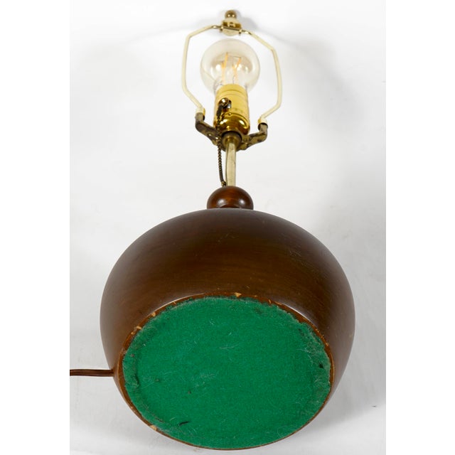 Mid 20th Century Walnut and Brass Table Lamps in the Style of Arthur Jacobs for Modeline, 1960s, Model-1695 For Sale - Image 5 of 6