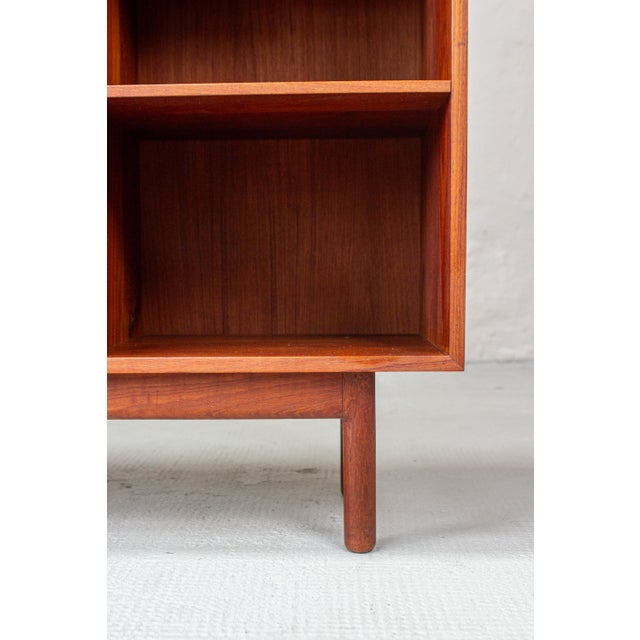 1960s Vintage Danish Teak Bookcase by Peter Hvidt, 1960s For Sale - Image 5 of 18