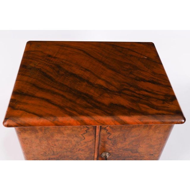 Antique Victorian Burr Walnut Cigar Humidor, 1870s For Sale - Image 5 of 13