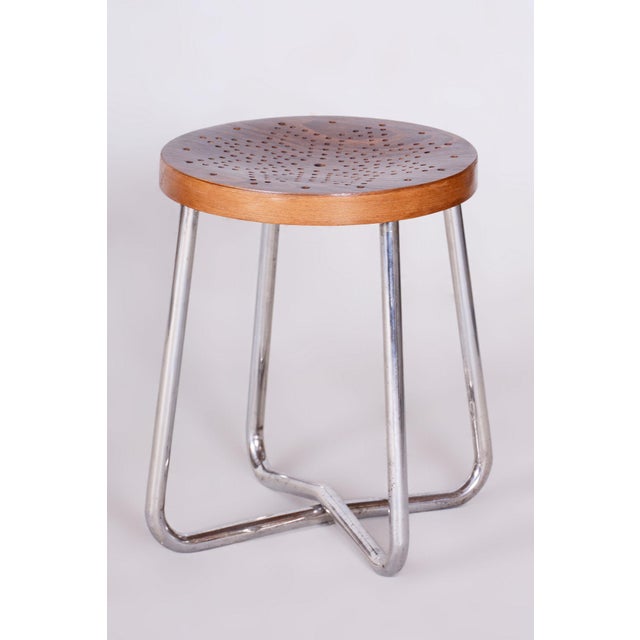 This pair of elegant stools dating back to the 1930s was manufactured in Germany and represents an exemplary, highly...