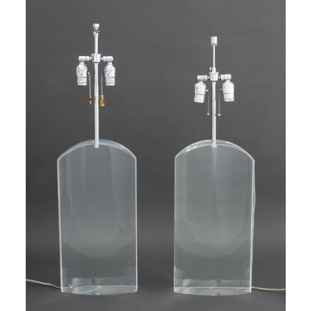 Modern Modern Clear Acrylic and Chrome Table Lamps, Pair For Sale - Image 3 of 8