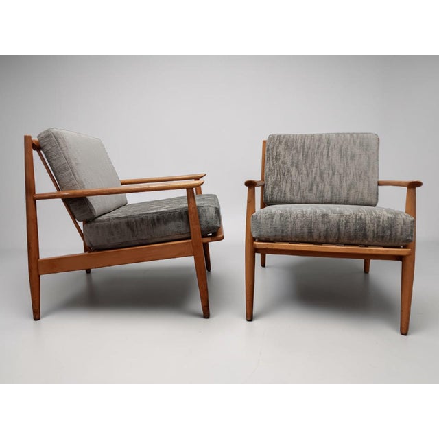 These are absolutely stunning chairs in beautiful original shape! Not for the faint of heart these Viko Baumritter are...