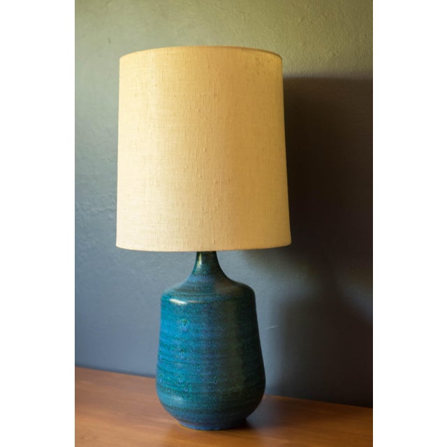 Sy Allan Designs Vintage Pair of Stoneware Blue Studio Ceramic Table Lamps by Sy Allan Designs For Sale - Image 4 of 14