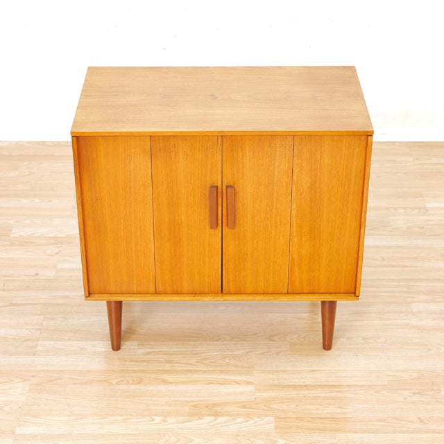 1960s Mid Century Record Storage Cabinet For Sale - Image 9 of 9