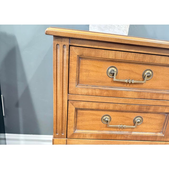 Local free deliver in san diego. Beautiful authentic Kindel Grand Rapids console table in excellent condition. Crafted by...