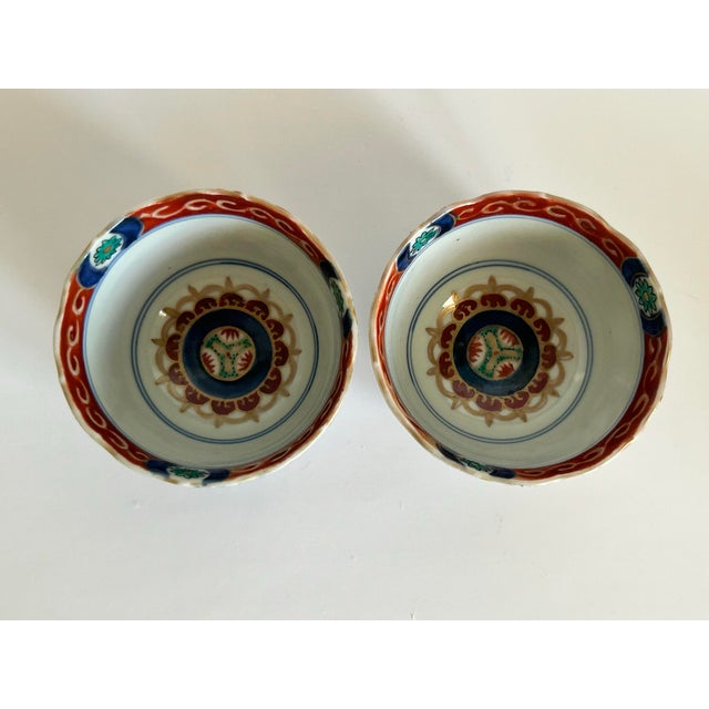 Late 19th Century Antique Japanese Imari Tea Bowls, Meiji Period - Pair For Sale - Image 5 of 11