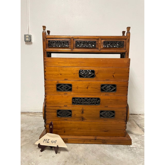 Early 20th Century Chinese Antique Wedding Cabinet For Sale - Image 4 of 4